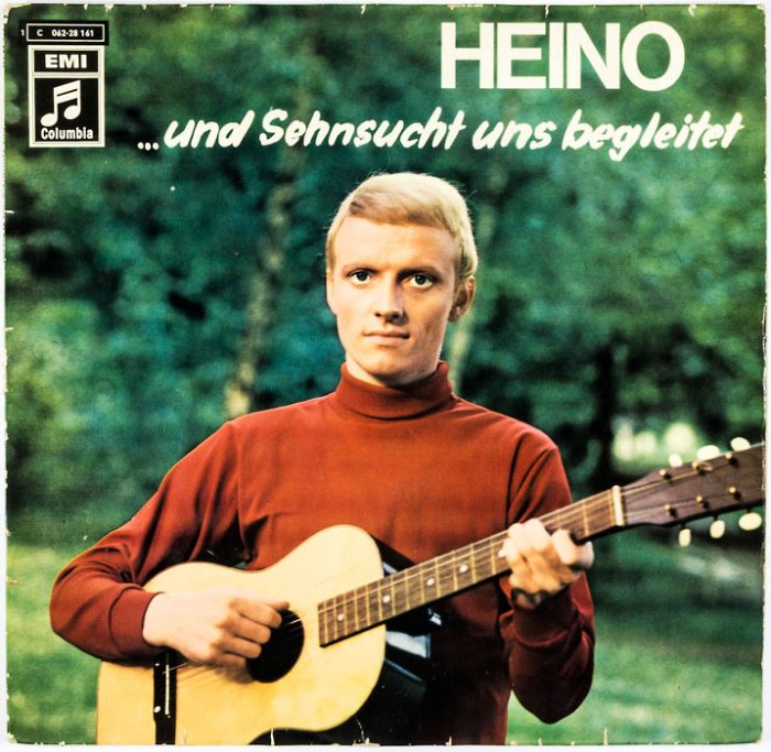 Cover der LP "... und Sehnsucht uns begleitet" des Sängers Heino aus dem Jahr 1968.